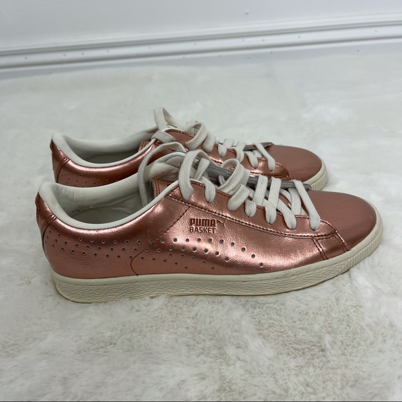 Puma Shoes - NWOT PUMA Metallic Rose Gold Basket Sneakers Size 8